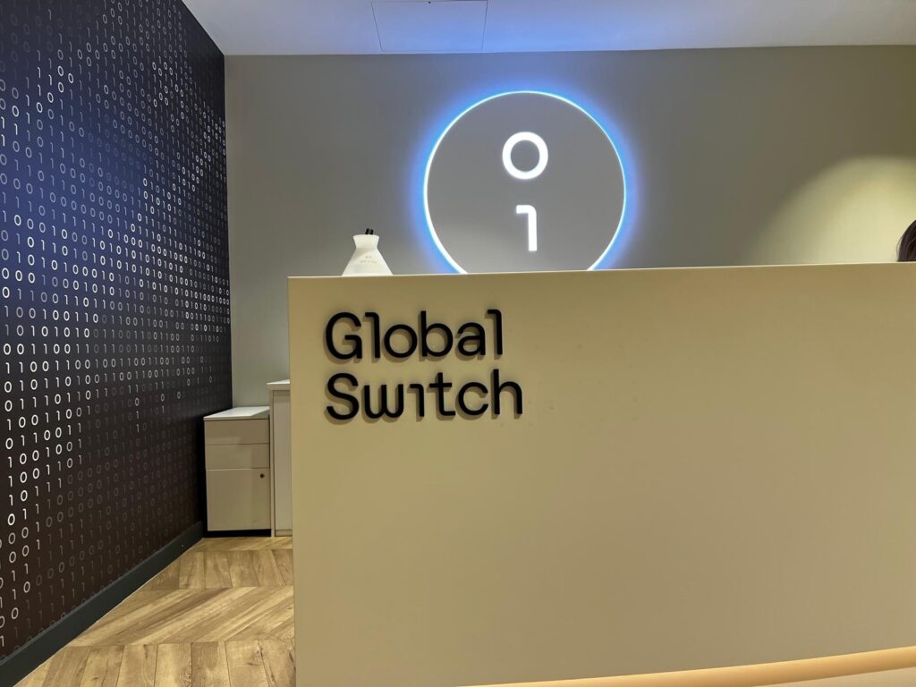 What Signage Solutions Does a Workplace Need to Provide for People to Genuinely Want to Be There? - Signwrite Studios GlobalSwitch London Reception Office Fit Out 1